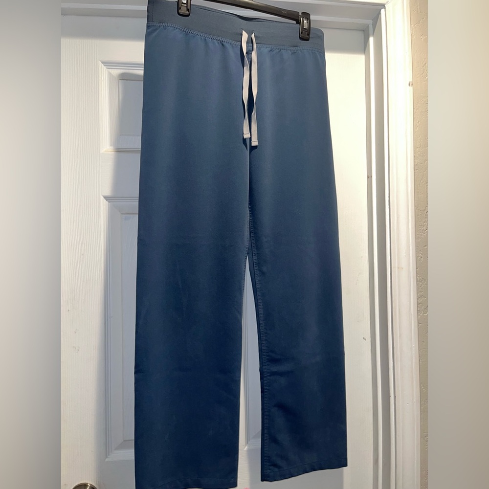 Figs Women’s Livingston scrub pant Dark Harbor